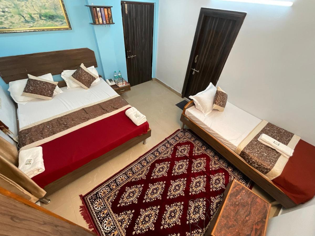 היידראבד Vrindavan Comfort Inn מראה חיצוני תמונה