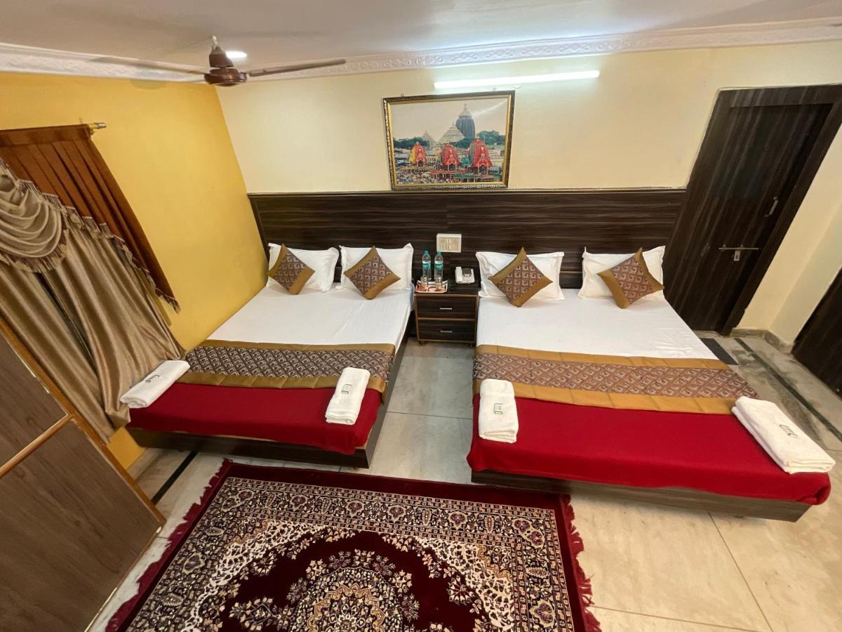 היידראבד Vrindavan Comfort Inn מראה חיצוני תמונה
