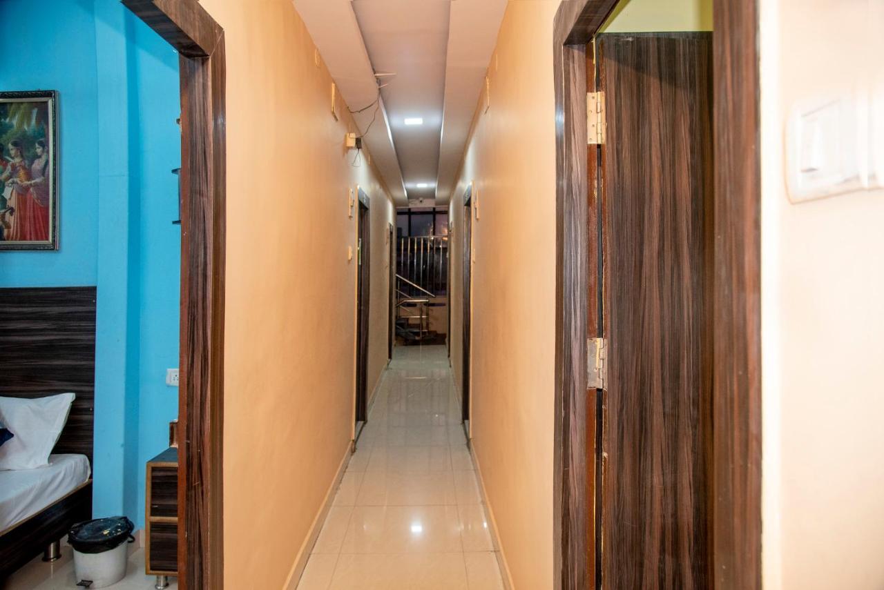 היידראבד Vrindavan Comfort Inn מראה חיצוני תמונה